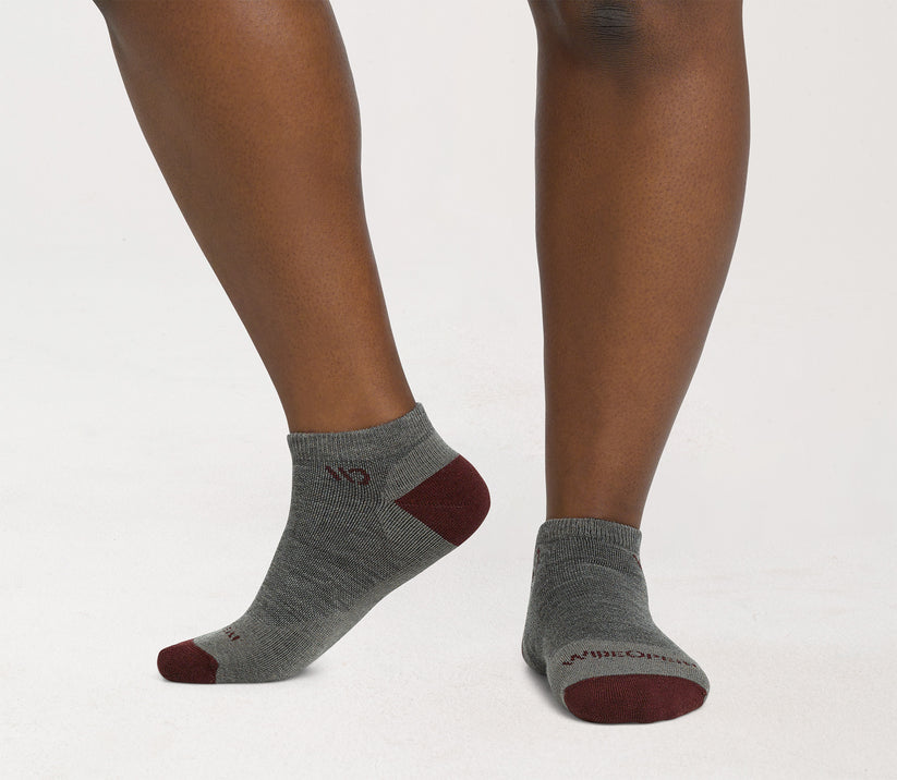 Wide Open Solid Cushioned No Show Socks Women's